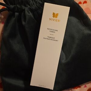 Vivier Refreshing Toner - Brand New